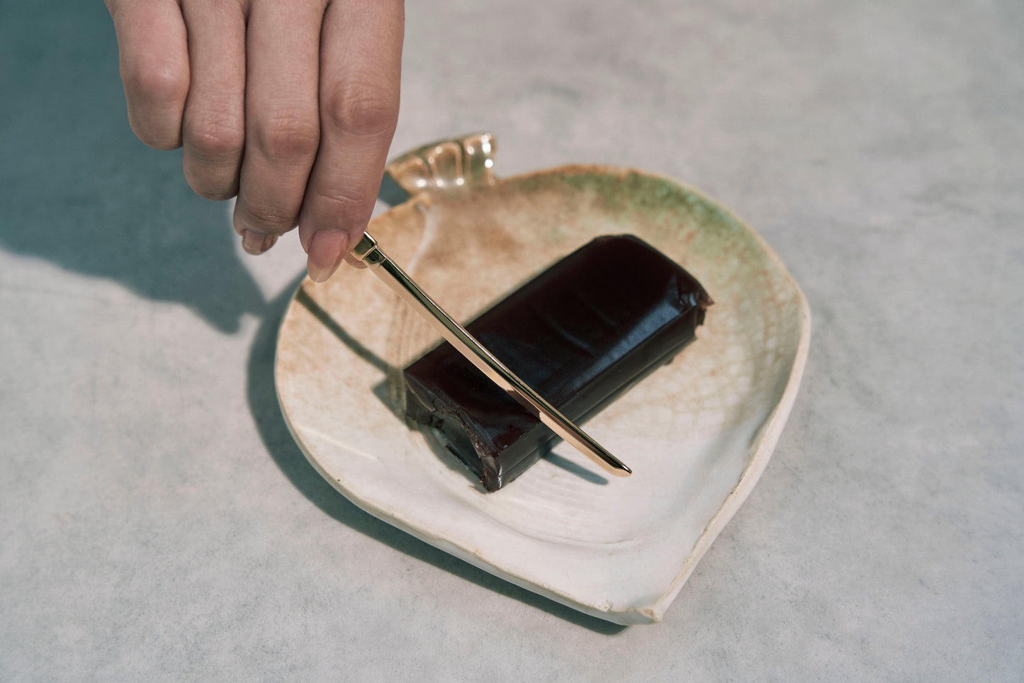 Gold Dessert Knife – Inspired by the Japanese Sword -