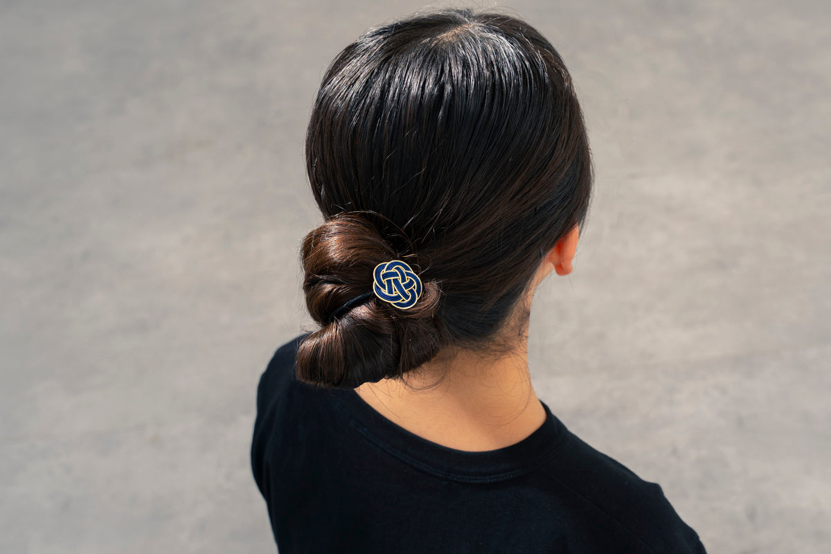 Mizuhiki Hair Tie – Ume Knot / Gold & Navy
