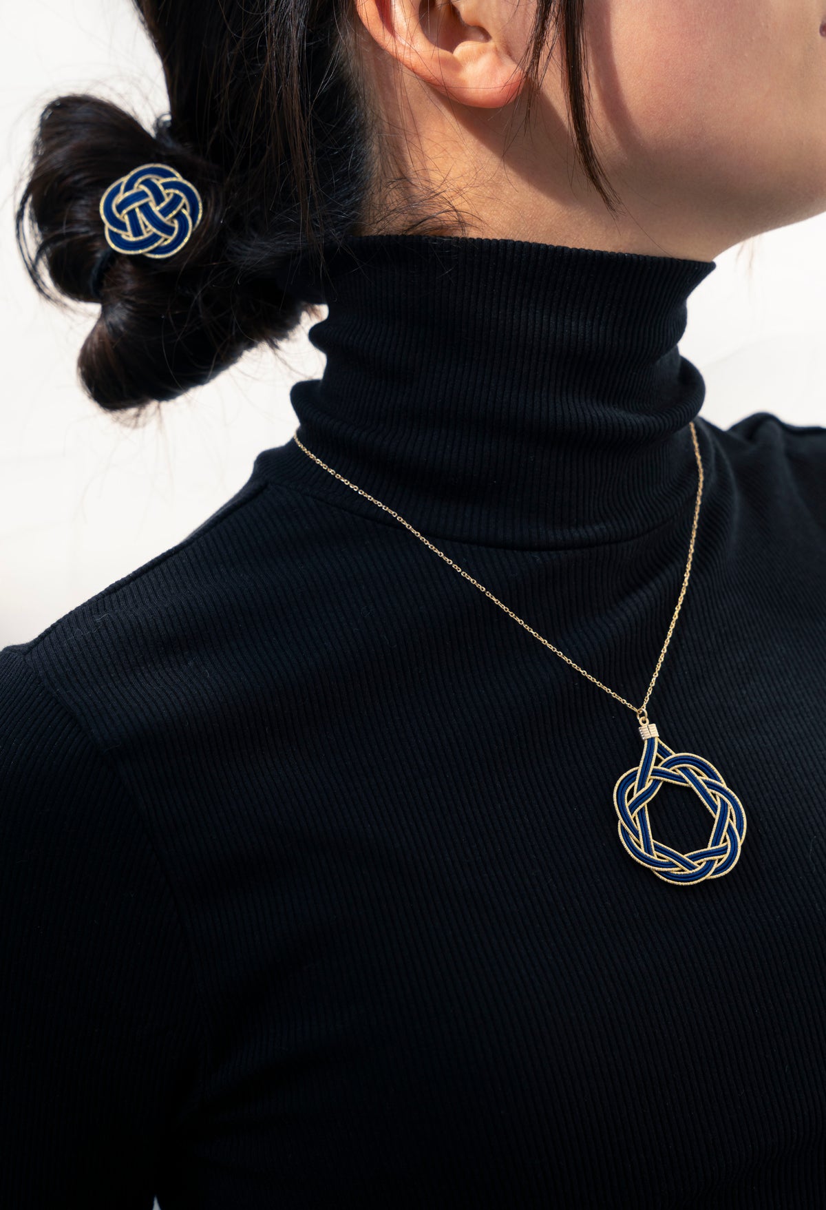 Mizuhiki Necklace – Aioi Knot / Gold & Navy