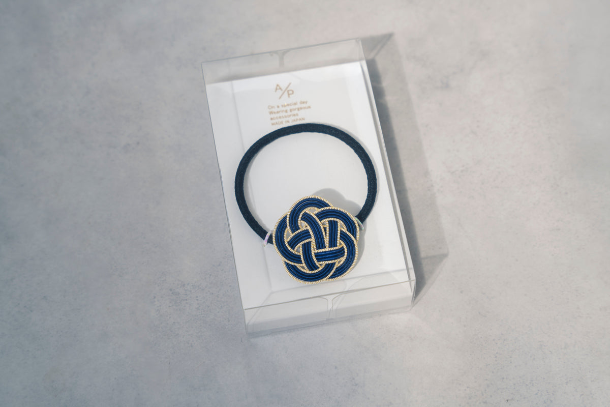 Mizuhiki Hair Tie – Ume Knot / Gold & Navy