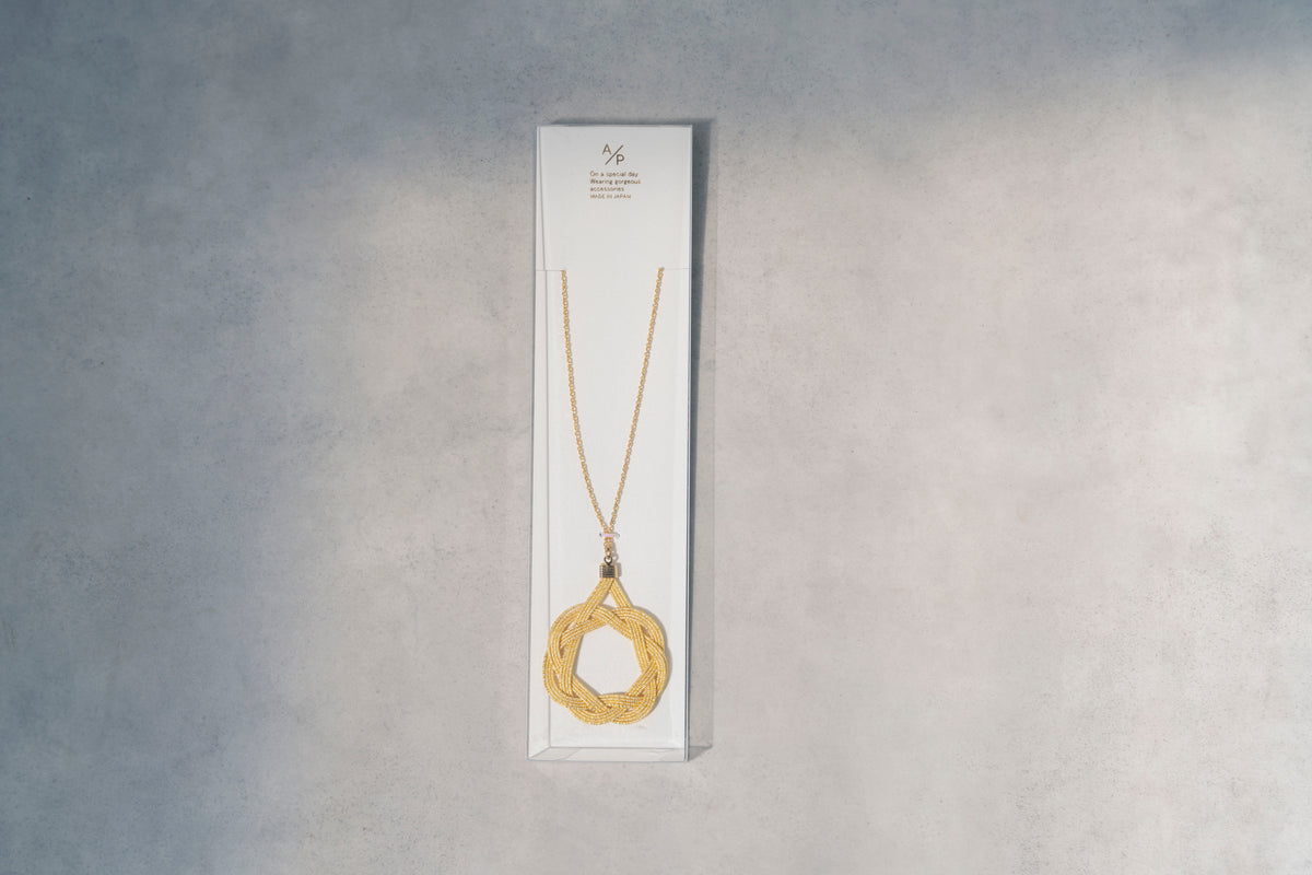 Mizuhiki Necklace – Aioi Knot / Gold