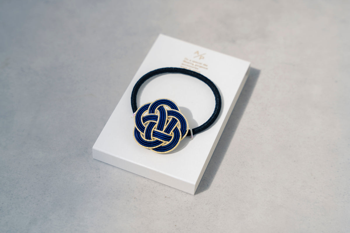 Mizuhiki Hair Tie – Ume Knot / Gold & Navy