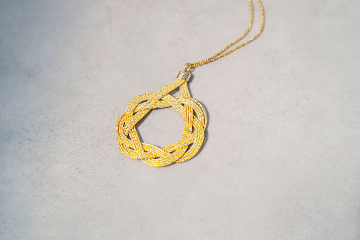 Mizuhiki Necklace – Aioi Knot / Gold