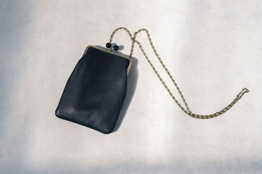 Gamaguchi Phone Pouch – Soft Horse Leather / Black